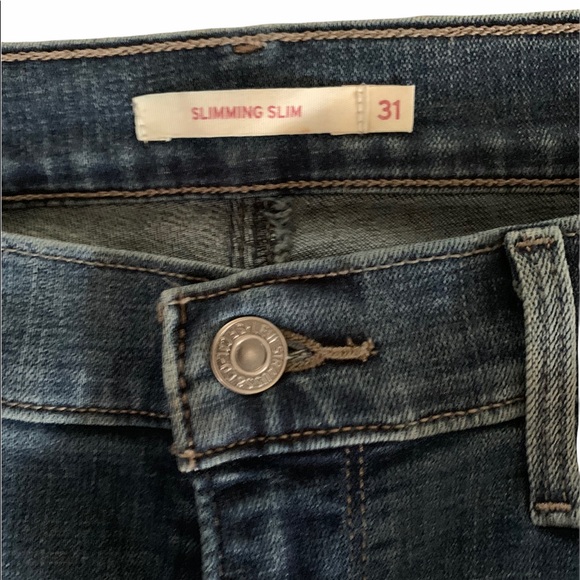 Women’s Levi jeans slimming slim jean size 31 - Picture 6 of 8